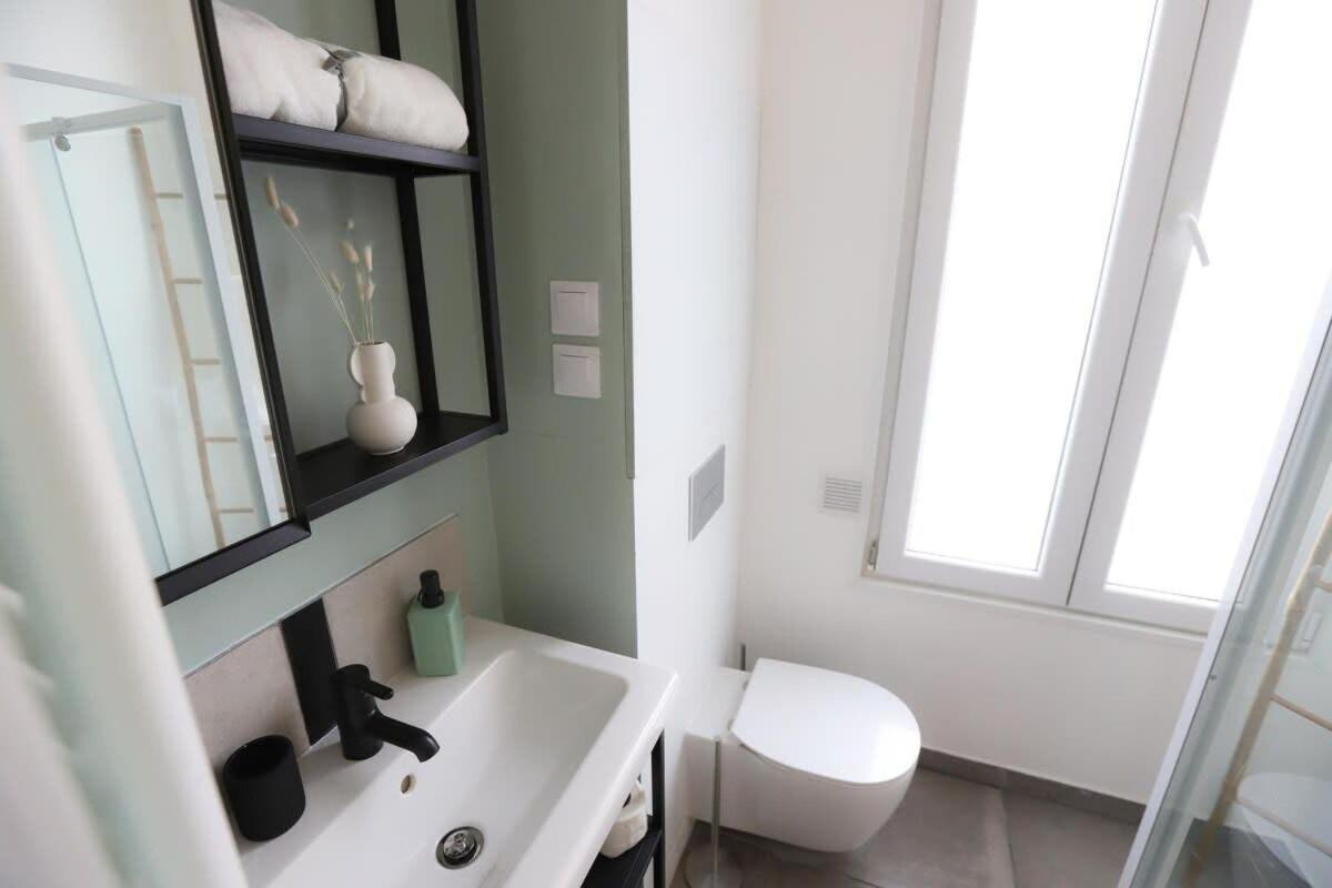 Appart' Hotel Pink Cosy 5Min Rer Proche Paris โอแบวีลีเย ภายนอก รูปภาพ